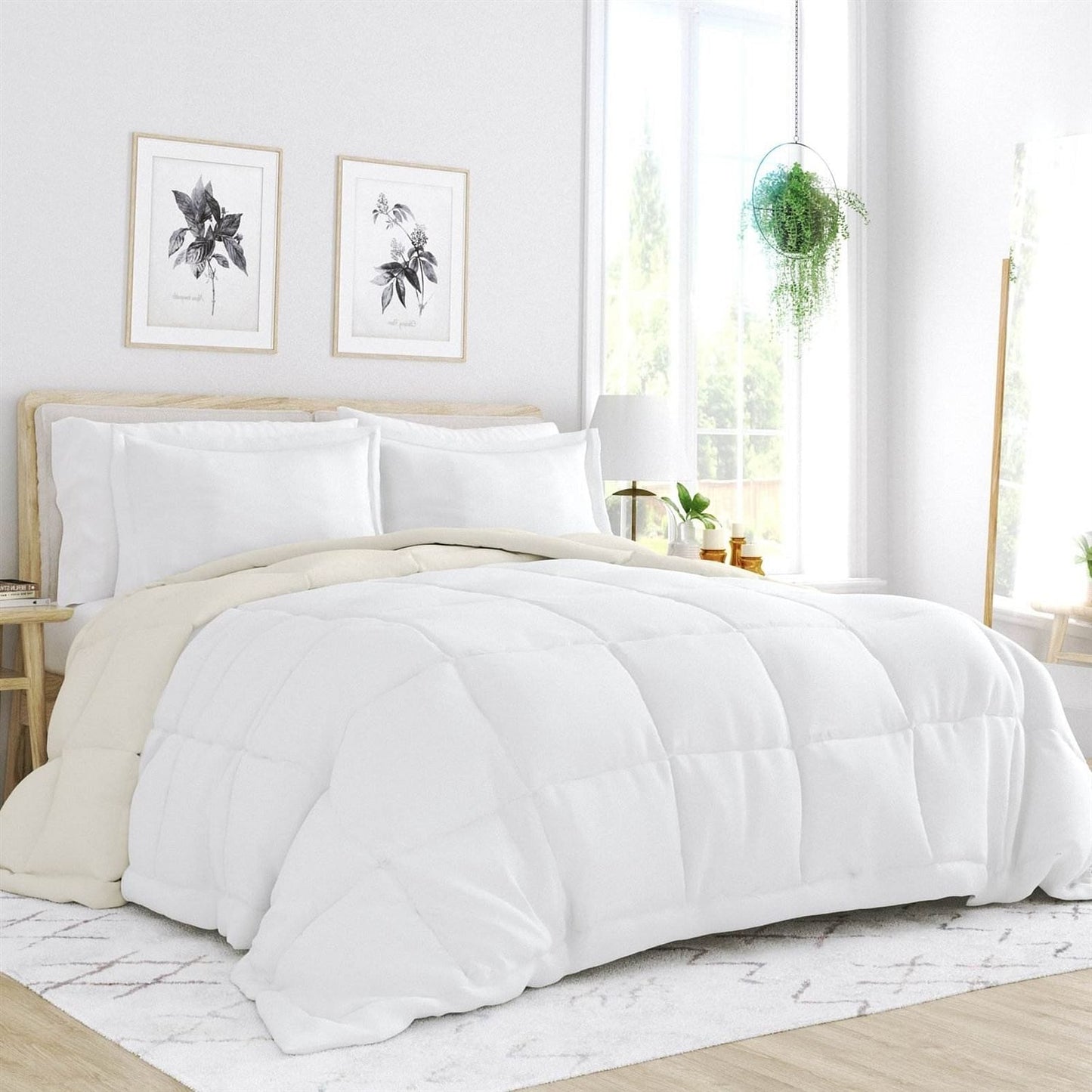 King/Cal King 3-Piece Microfiber Reversible Comforter Set in White and